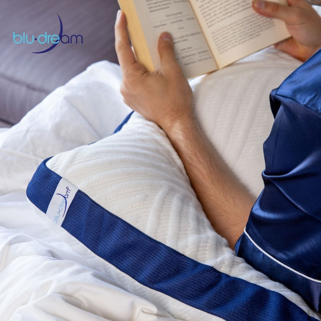 Almohada BluDream Individual Serenity de memory foam, confort ergonómico para descanso reparador, se adapta a la forma de tu cabeza y cuello aliviando la presión para un soporte correcto.