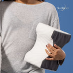 Almohada BluDream para rodillas, diseño ergonómico de TechFoam para alineación y confort al dormir, alinea caderas y columna, reduce presión en rodillas, fabricada con TechFoam, una espuma avanzada que proporciona un equilibrio perfecto.